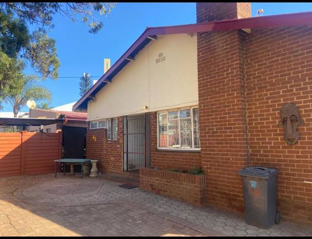 4 BEDROOM HOUSE FOR SALE IN WESPARK